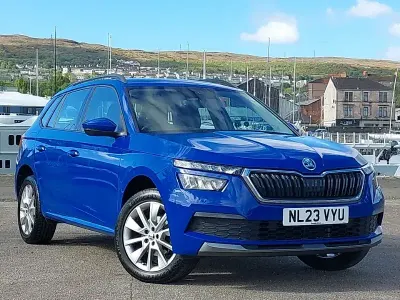 Begagnad Skoda Kamiq SE 95 HK (69 kW) 2023 Blå SUV