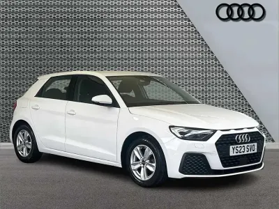 Used Audi A1 Design 108 HP (79 kW) 2023 White SUV