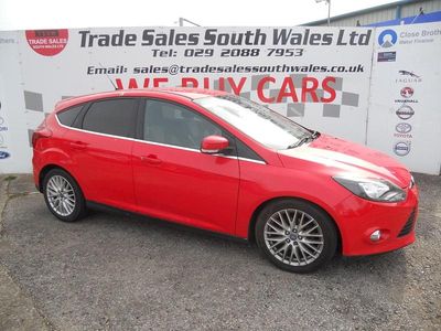 Used Ford Focus Zetec 115 HP (84 kW) 2014 Red Hatchback