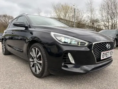 Used Hyundai i30 Premium 140 HP (102 kW) 2017 Black Estate