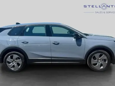 Used Vauxhall Grandland X Design Edition 143 HP (105 kW) 2025 Grey SUV
