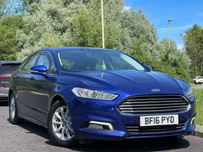 Used Ford Mondeo Zetec 120 HP (88 kW) 2016 Blue Hatchback
