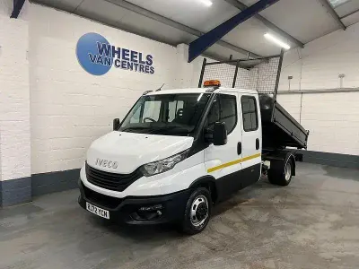 Begagnad Iveco Daily 2023 Vit Cab