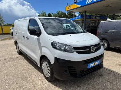 Used Vauxhall Vivaro drive 100 HP (73 kW) 2023 White MPV