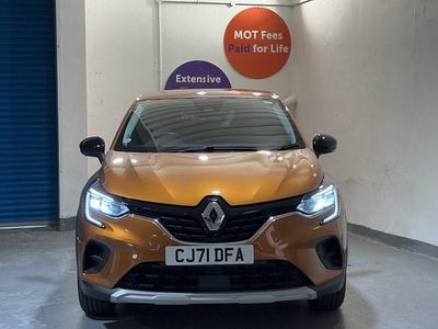 Used Renault Captur Iconic 90 HP (66 kW) 2022 Orange SUV