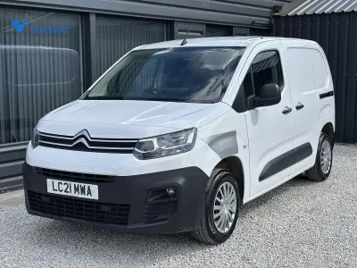 Used Citroën Berlingo 75 HP (55 kW) 2021 White MPV