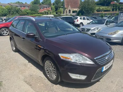 Second-hand Ford Mondeo Ghia 220 CP (161 kW) 2008 Roșu Break