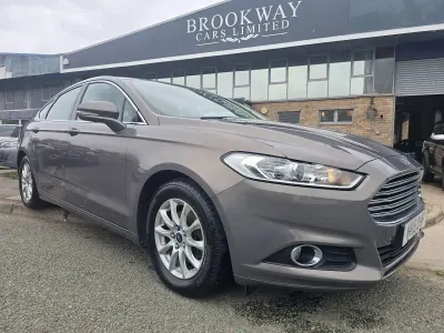 Used Ford Mondeo Zetec 160 HP (117 kW) 2015 Grey Hatchback