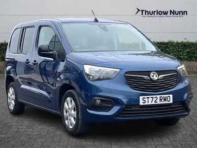 Used Vauxhall Combo S 100 HP (73 kW) 2022 Blue MPV