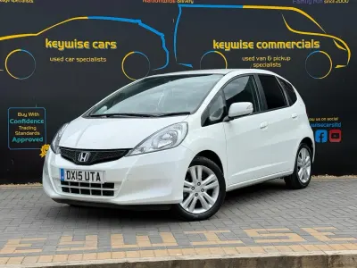 Used Honda Jazz ES 2015 White Hatchback