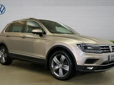 Used VW Tiguan SEL 180 HP (132 kW) 2017 Beige SUV
