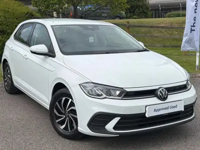 Second-hand VW Polo Life 95 CP (69 kW) 2024 Alb Hatchback