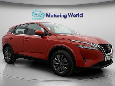 Begagnad Nissan Qashqai S 140 HK (102 kW) 2022 Röd SUV