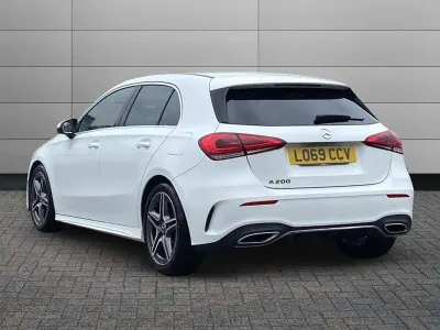 Begagnad Mercedes A200 AMG line 163 HK (119 kW) 2019 Vit Halvkombi