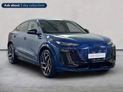 Usado Audi e-tron Business 359 kW (489 HP) 2025 Azul SUV
