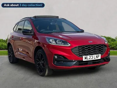 Begagnad Ford Kuga ST-Line X 225 HK (165 kW) 2023 Röd SUV