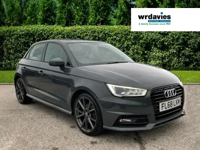 Używany Audi A1 S-Line 2018 Szary Hatchback