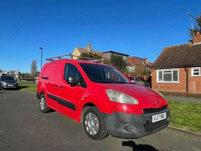 Used Peugeot Partner 2017 Red