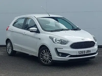 Used Ford Ka Plus Zetec 85 HP (62 kW) 2019 White Hatchback