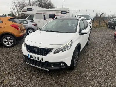 Używany Peugeot 2008 Allure Premium 2018 Biały SUV