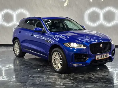 Begagnad Jaguar F-Pace R-Sport 240 HK (176 kW) 2018 Blå SUV