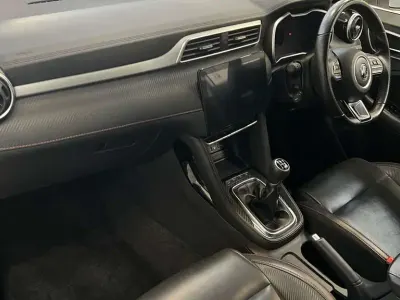 Usado MG ZS Exclusive 106 HP (77 kW) 2023 Branco SUV