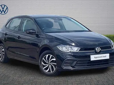Used VW Polo Life 95 HP (69 kW) 2023 Black Hatchback