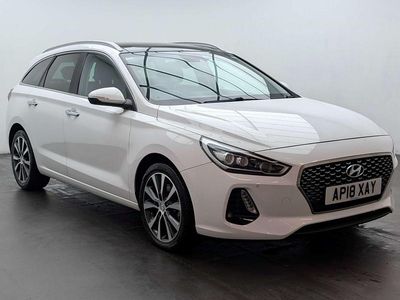 Used Hyundai i30 Premium SE 136 HP (100 kW) 2018 White Estate