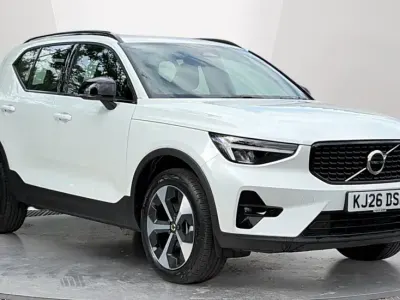New Volvo XC40 Plus 163 HP (119 kW) 2026 Metallic  crystal white SUV