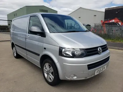 Used VW T5 Trendline 102 HP (75 kW) 2015 Silver Van