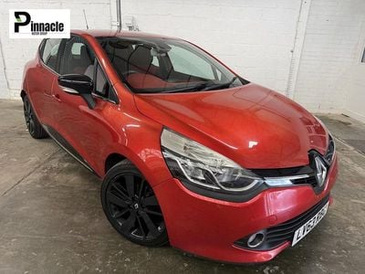 Used Renault Clio IV Dynamique 90 HP (66 kW) 2013 Red Hatchback