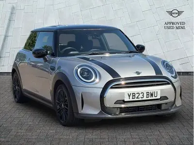 Used Mini Cooper Exclusive 134 HP (98 kW) 2023 Silver Hatchback