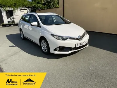 Used Toyota Auris