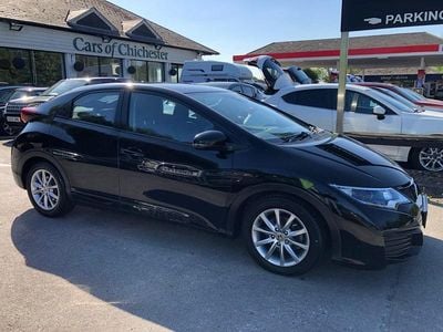 Begagnad Honda Civic S 100 HK (73 kW) 2015 Svart Halvkombi