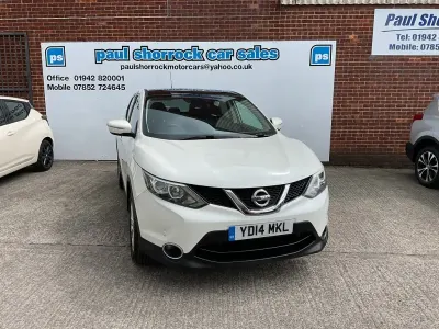 Gebraucht Nissan Qashqai Acenta Premium 110 PS (80 kW) 2014 Weiß SUV