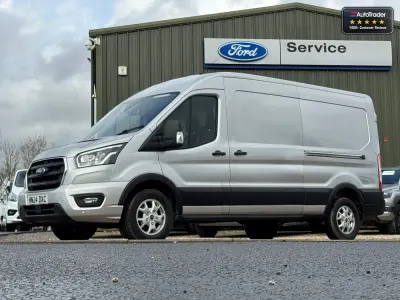 Usado Ford Transit Limited 170 CV (125 kW) 2023 Plateado Van