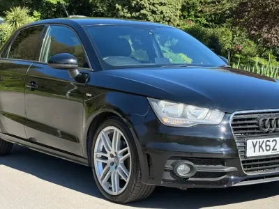 Begagnad Audi A1 S-Line 105 HK (77 kW) 2012 Svart Halvkombi