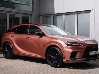 Usado Lexus RX500h Sport Line 366 HP (269 kW) 2023 Other SUV