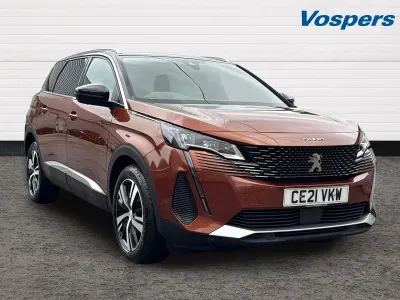 Usado Peugeot 5008 GTi 130 HP (95 kW) 2021 Castanho SUV