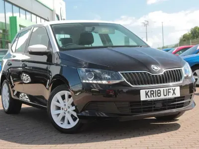 Used Skoda Fabia Colour Edition 94 HP (69 kW) 2018 Black magic pearlescent Hatchback