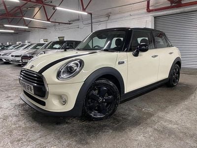 White Used 2018 Mini Cooper Hatch Hatchback | £5,600 (Super price)
