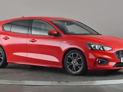 Used Ford Focus ST-Line 125 HP (91 kW) 2019 Red Hatchback