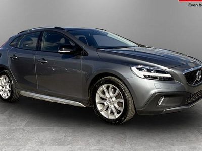 Used Volvo V40 Pro 152 HP (111 kW) 2019 Hatchback