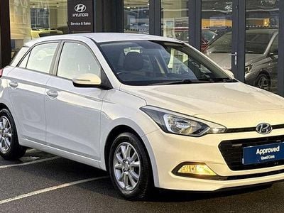White Used 2017 Hyundai i20 SE Hatchback | £9,999 (Fair price)