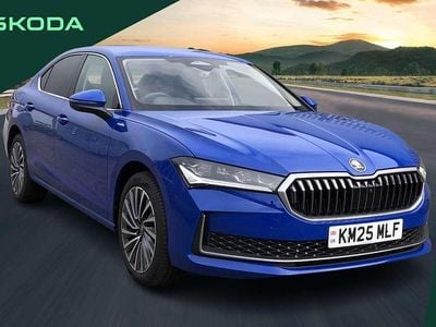 Used Skoda Superb LAURIN & KLEMENT 190 HP (139 kW) 2025 Blue Hatchback