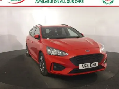 Used Ford Focus ST-Line 120 HP (88 kW) 2021 Red Estate