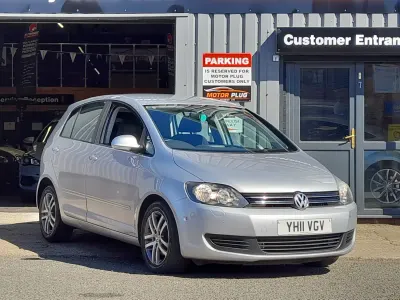 Usado VW Golf VI SE 105 HP (77 kW) 2011 Prateado Citadino