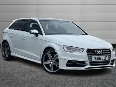 Used Audi S3 Sportback Comfort 296 HP (217 kW) 2016 Glacier white Hatchback