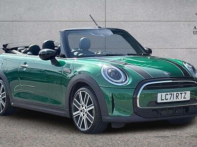 Begagnad Mini Cooper Exclusive 134 HK (98 kW) 2021 Grön Halvkombi