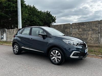 Used Renault Captur Play 90 HP (66 kW) 2018 Blue SUV